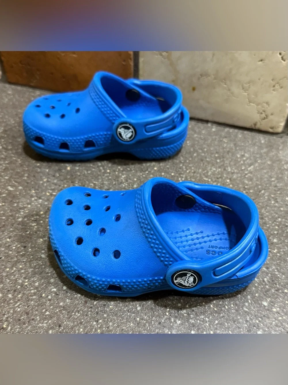 Crocs child’s 5 BlueSlip-On Clog Shoes